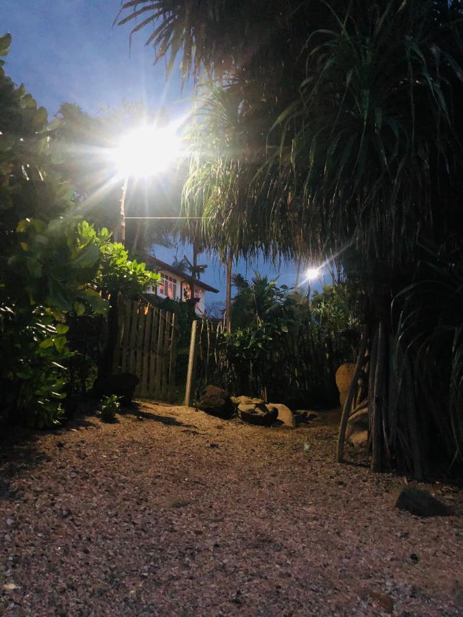 Screwpine Beach Villa Dikwella Exterior foto